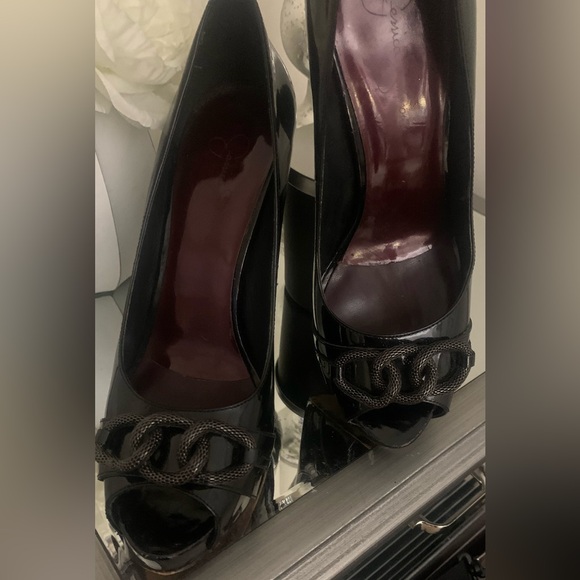 Jessica Simpson patent leather shoe with peep toe sz 10 - Picture 5 of 8